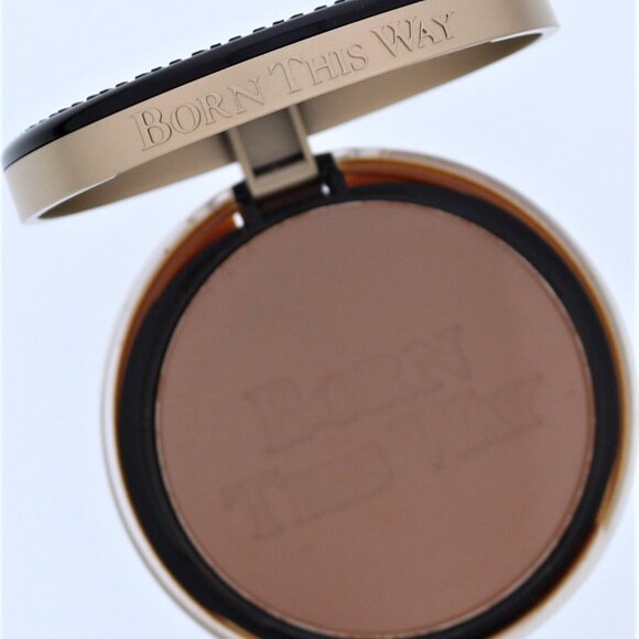 Multi-Use Complexion Powder (Spiced Rum) - Picture 5 of 5